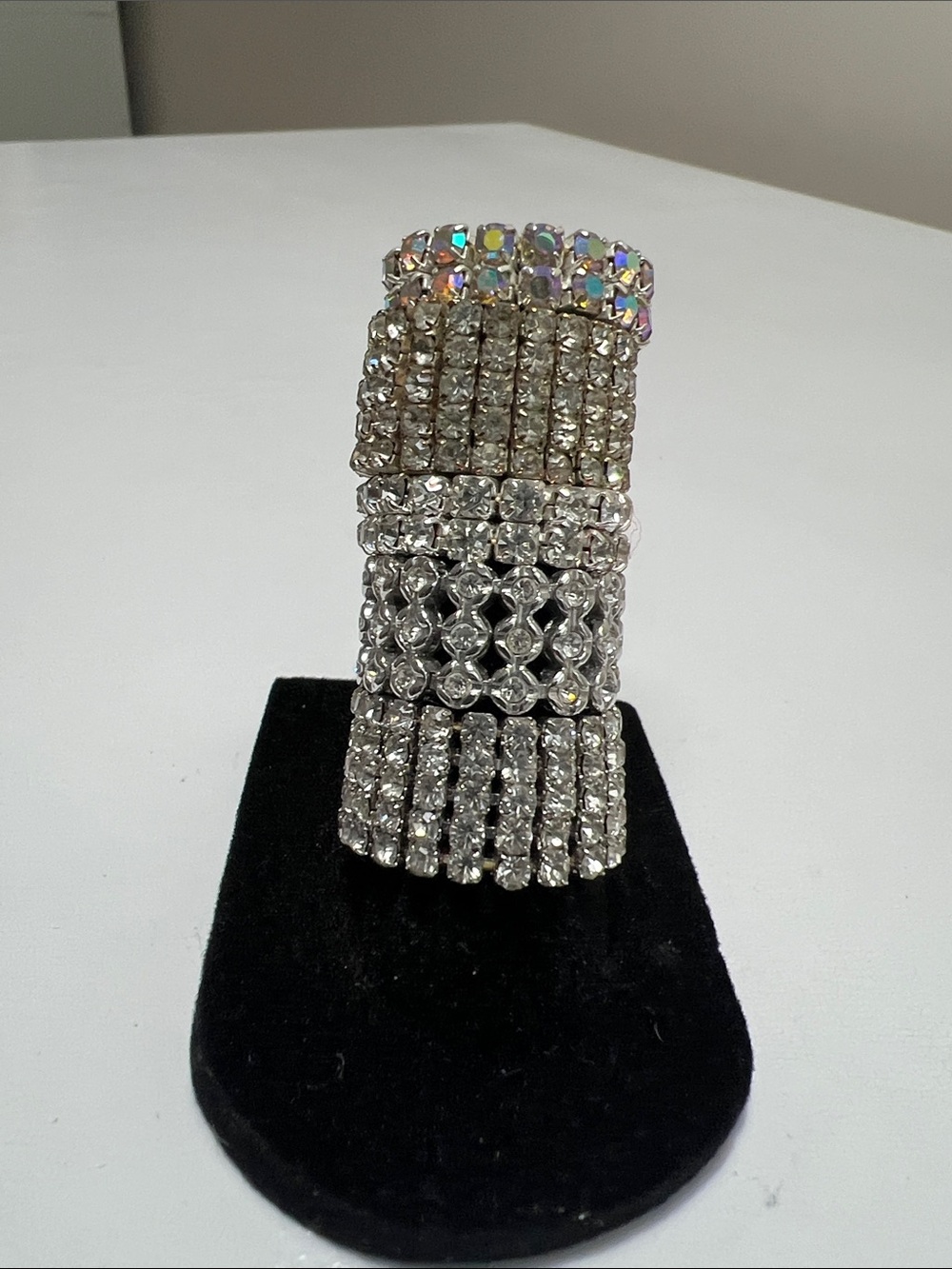 Crystal Pavé Stretch Rings - Clear and Aurora Borealis - Vintage - 5 Rings - Picture 2 of 16